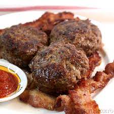 Keto Bacon Cheddar Stuffed Air Fryer Burgers