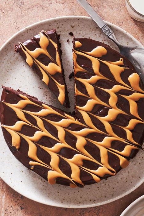 Flourless Peanut Butter Chocolate Cake