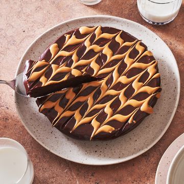 Flourless Peanut Butter Chocolate Cake