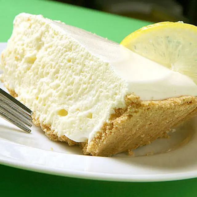 Lemon Chiffon Pie