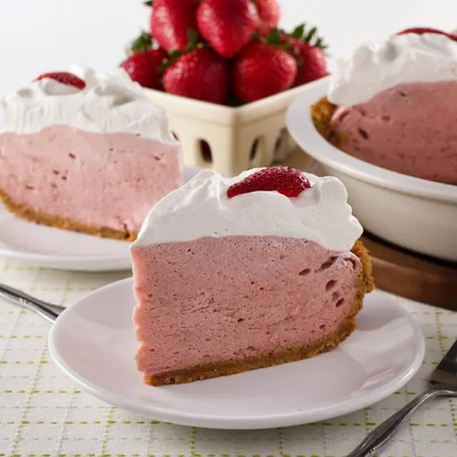 Strawberry Chiffon Pie