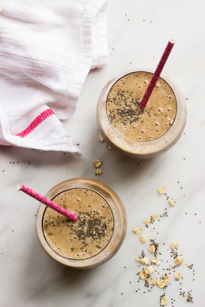 Coffee Banana Smoothie With Oats and Chia
