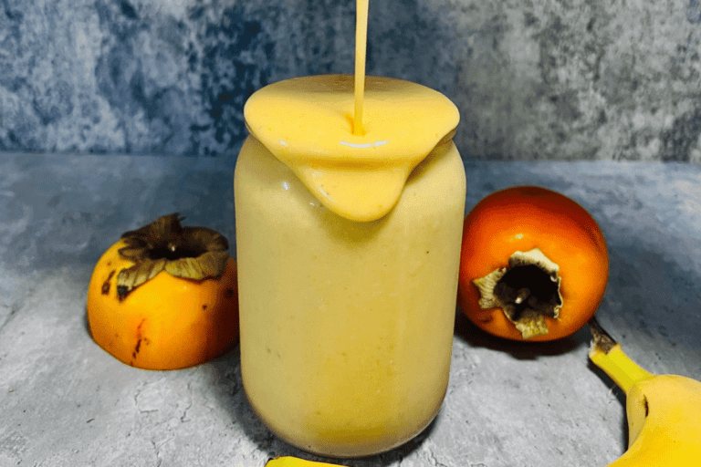 Easy Oat Persimmon Banana Smoothie