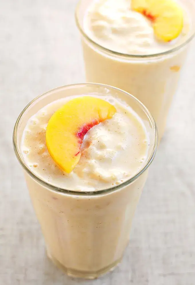Easy Peach Fruit Smoothie Recipe