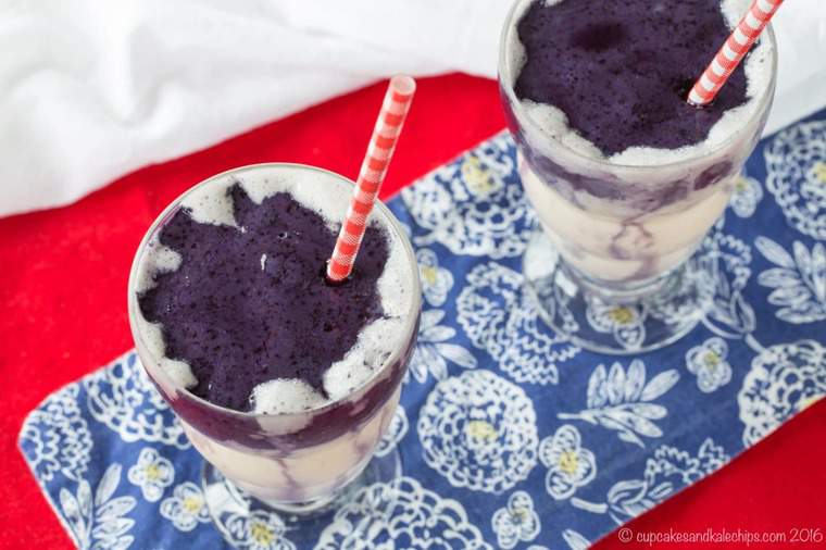 Honey and Vanilla Swirled Blueberry Smoothie