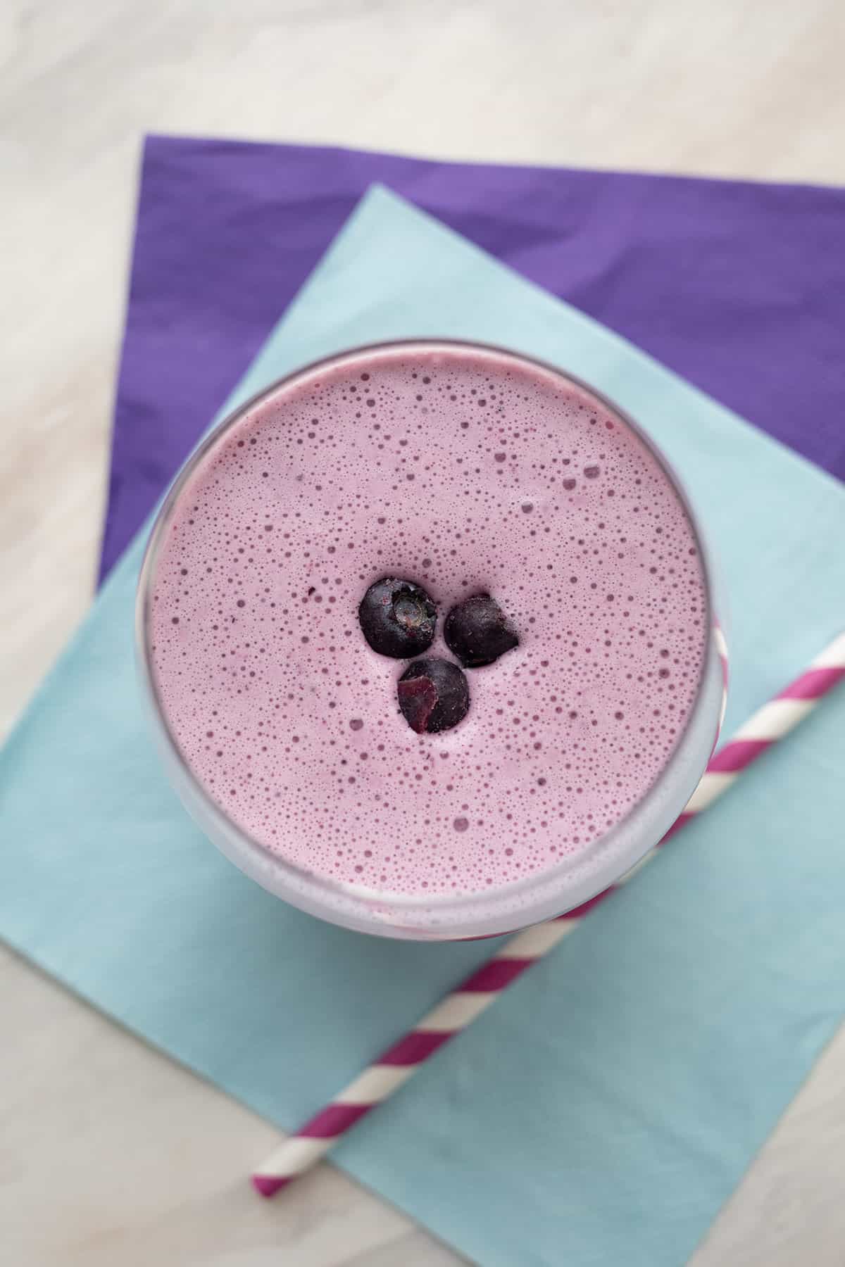 KETO BLUEBERRY SMOOTHIES