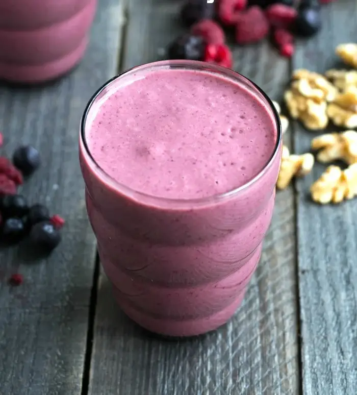 Mango Berry Burst Smoothie