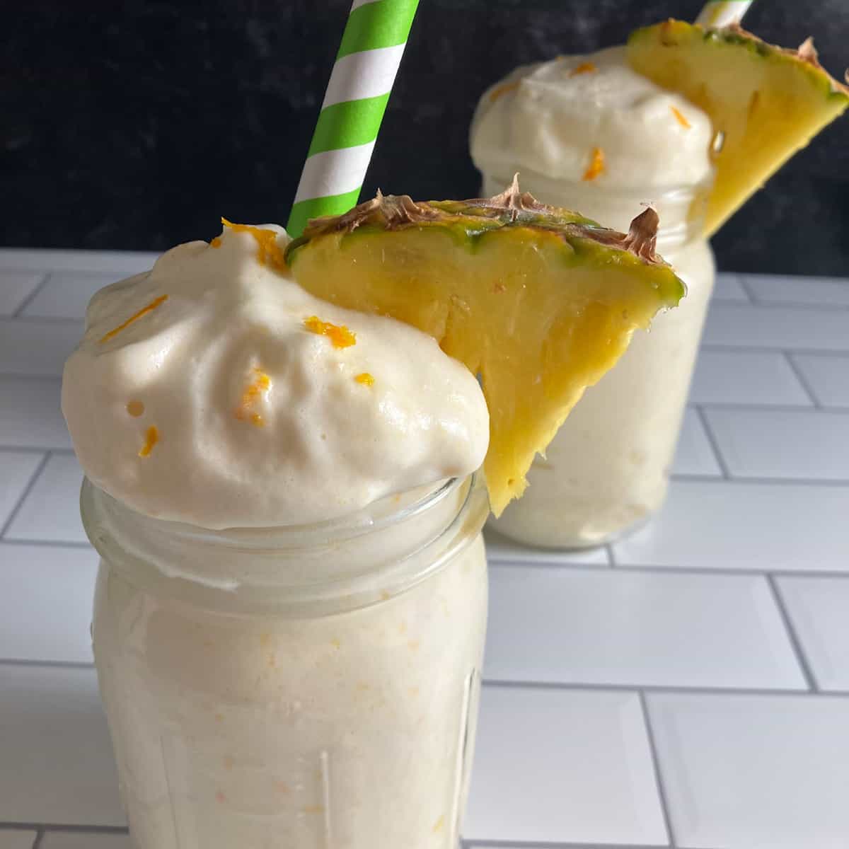 Peach Pineapple Smoothie (Low-Calorie, No Added Sugar!)