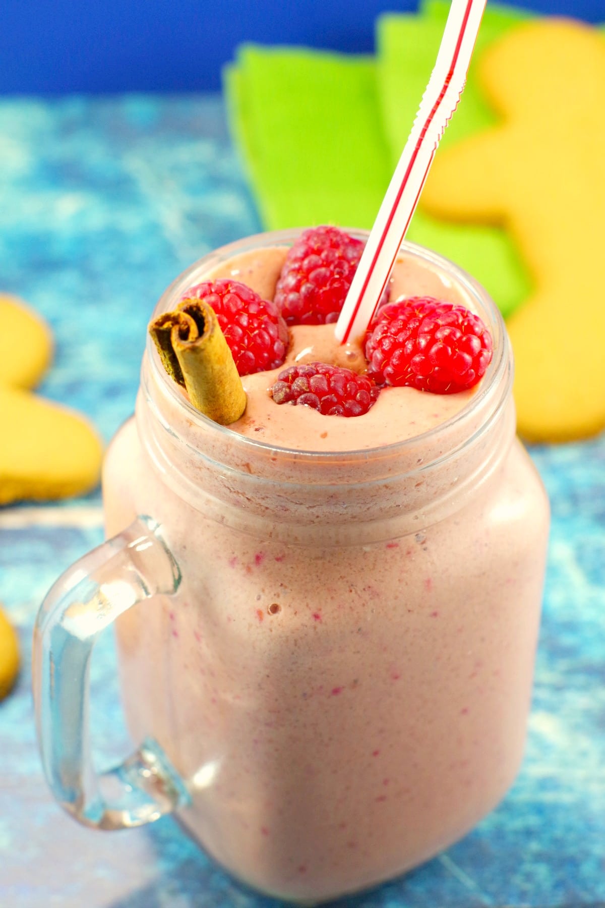 Raspberry Gingerbread Smoothie Recipe